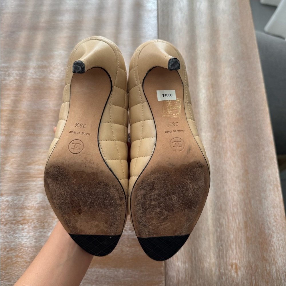 Chanel Quilted Tan and Black Women's Shoes - Picture 6 of 10